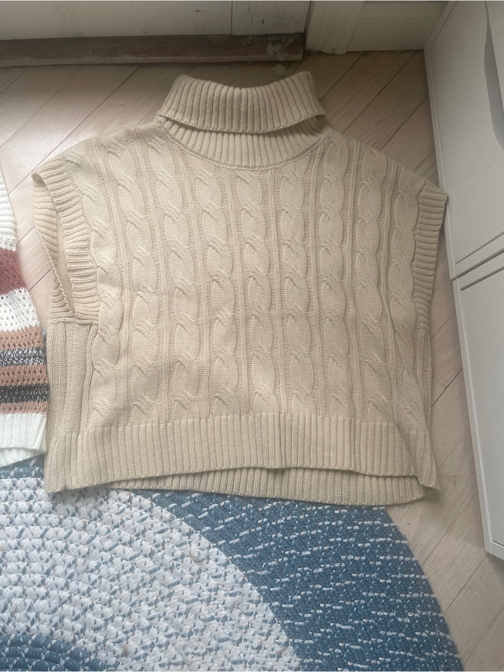 Short Sleeve Sweater - Cream & Striped Multi bundle - Picture 3 of 3